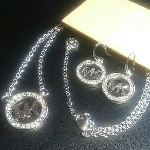 Michael Kors Matching Logo Set